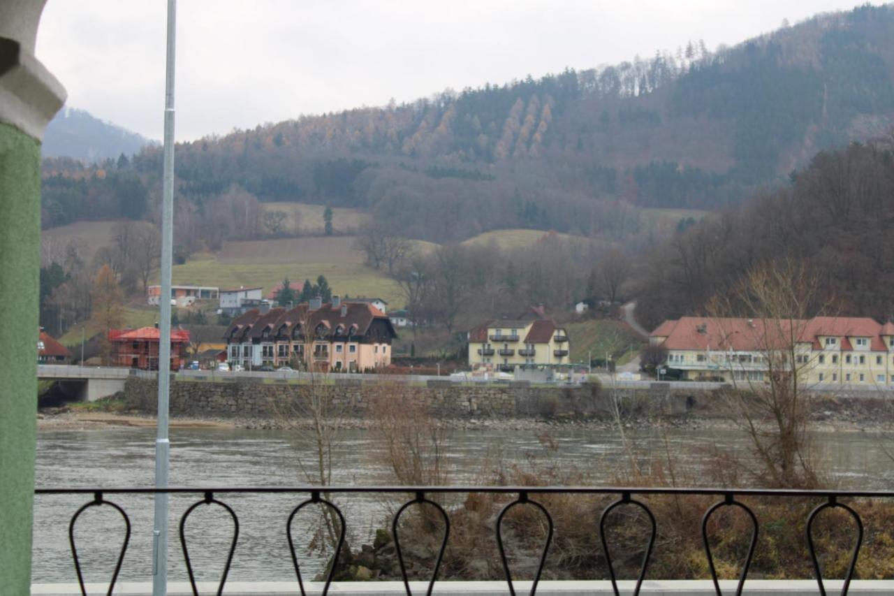 Haus-Donau In Der Wachau Apartment Aggsbach Luaran gambar